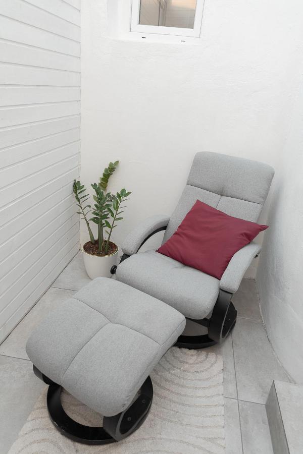 Skolska Winter Terrace Apartment Praag Buitenkant foto