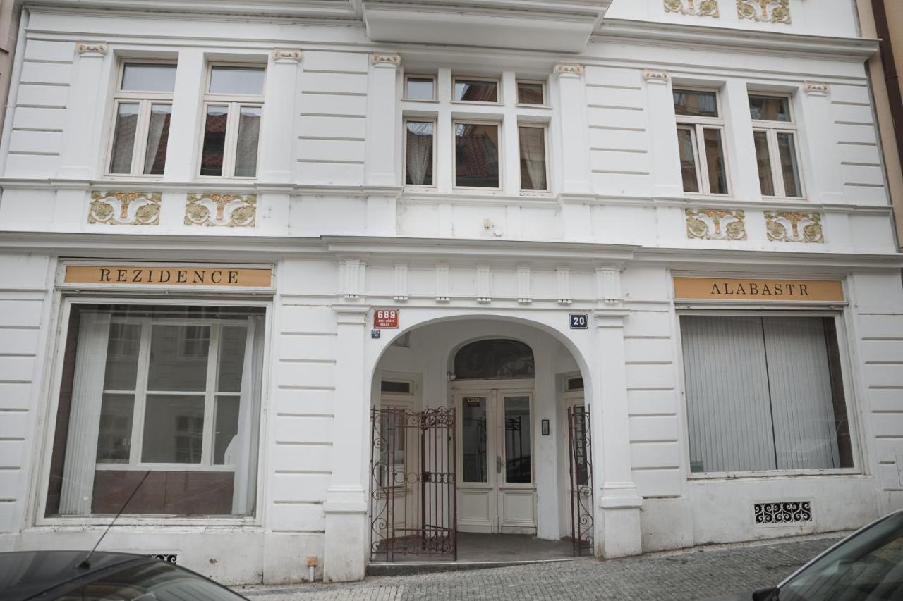 Skolska Winter Terrace Apartment Praag Buitenkant foto
