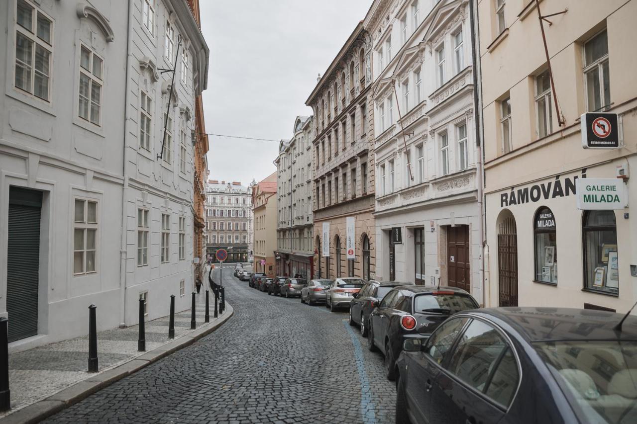 Skolska Winter Terrace Apartment Praag Buitenkant foto